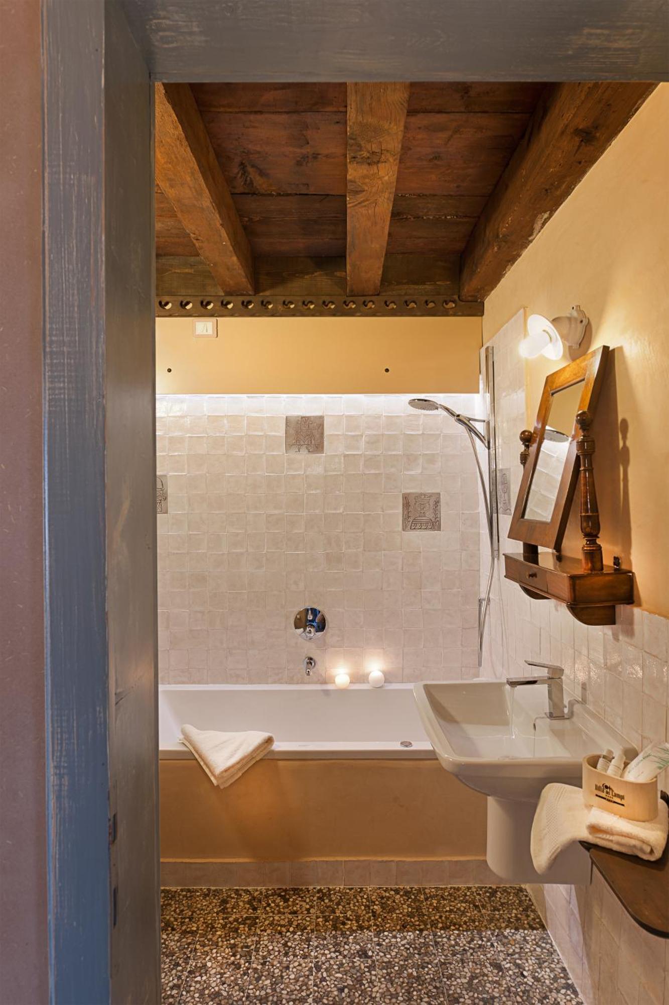 Boutique Hotel Villa Dei Campi Гавардо Экстерьер фото