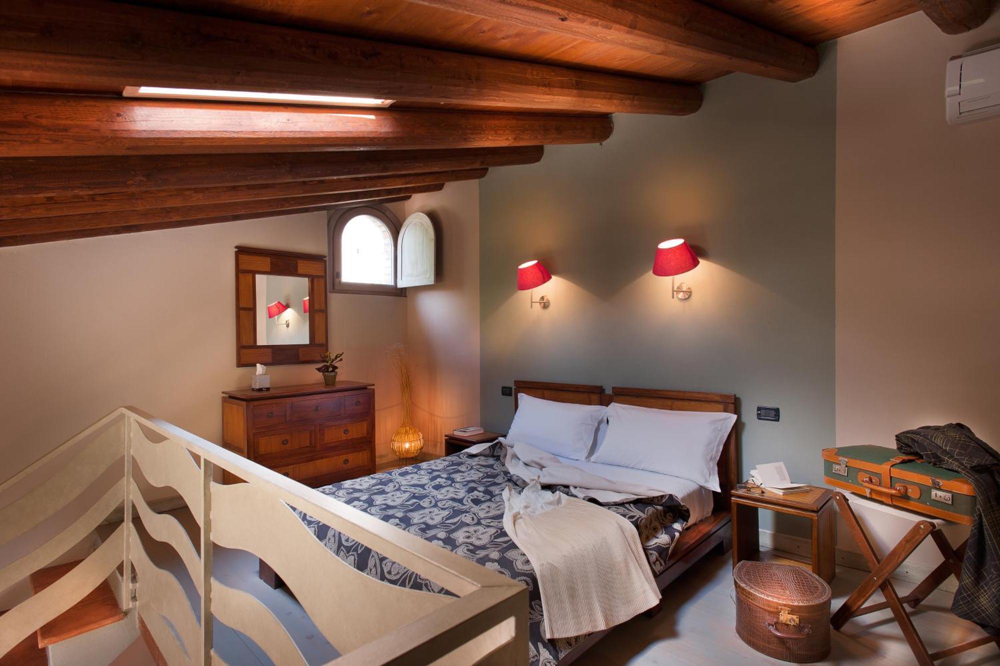 Boutique Hotel Villa Dei Campi Гавардо Экстерьер фото