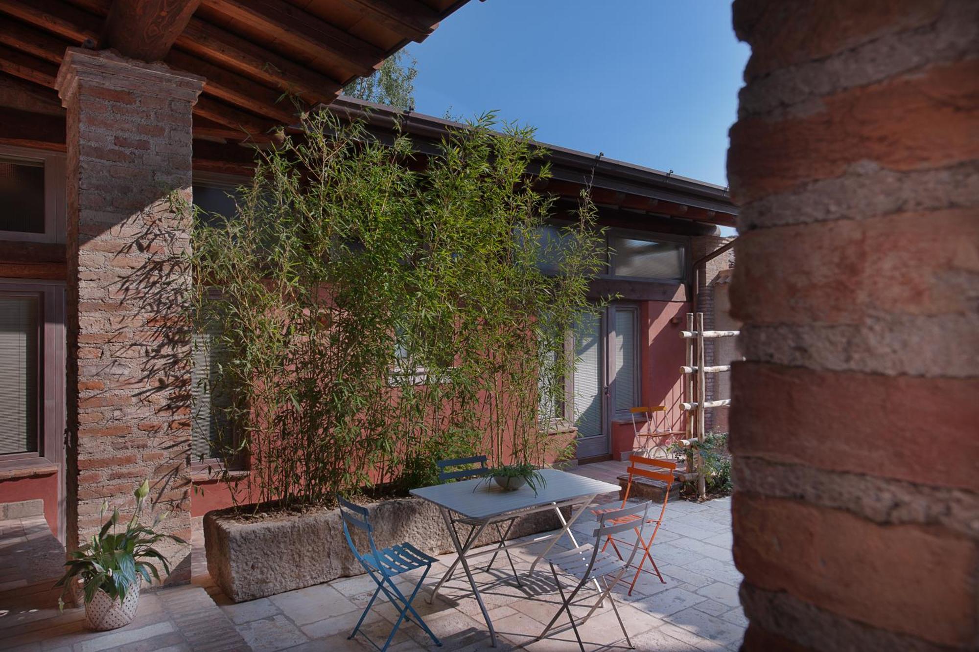 Boutique Hotel Villa Dei Campi Гавардо Экстерьер фото